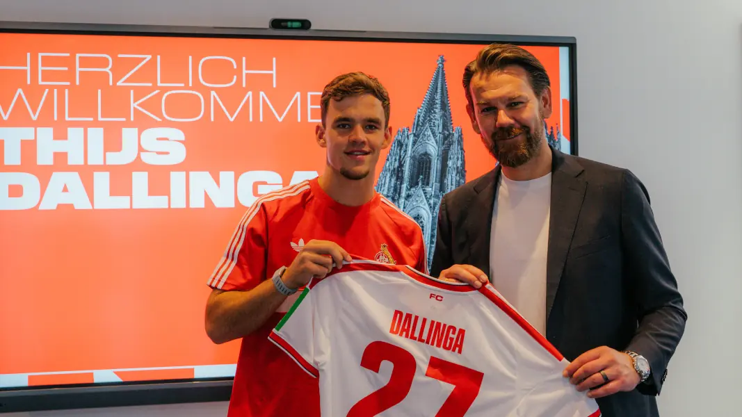 Thijs Dallinga mit Thomas Kessler. (Foto: 1. FC Köln)