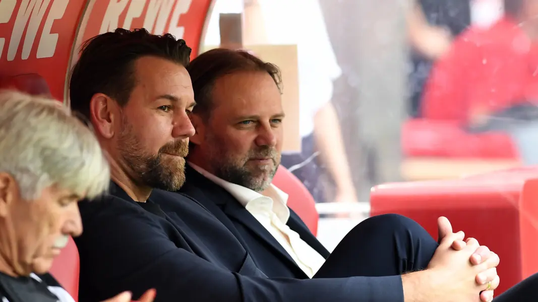 Sportchef Thomas Kessler mit Kaderplaner Tim Steidten. (Foto: IMAGO / DeFodi Images)