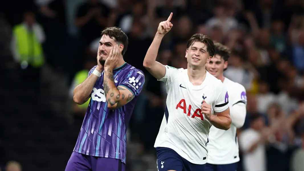 Mikey Moore jubelt für Tottenham Hotspur. (Foto: IMAGO / Every Second Media)