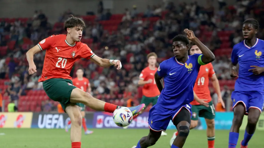 Gil Neves wurde mit Portugal U17-Europameister. (Foto: IMAGO / Light Studio Agency)