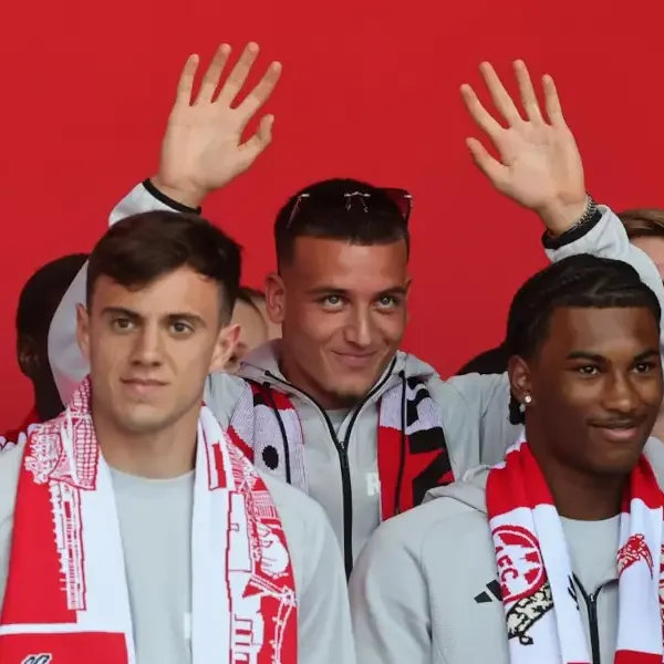 „Seid Ihr für diese Saison bereit?“ Fans feiern El Mala und den FC