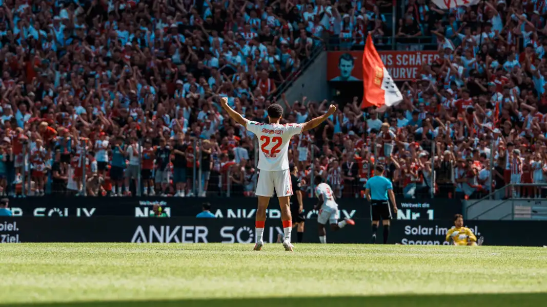 Der 1. FC Köln startet am Samstag in die neue Bundesliga-Saison. (Foto: IMAGO / STEINSIEK.CH)