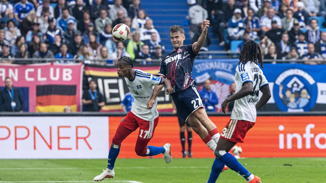 Die vergebene Großchance: Thijs Dallinga köpft am Fünfmeterraum. (Foto: IMAGO / Beautiful Sports)