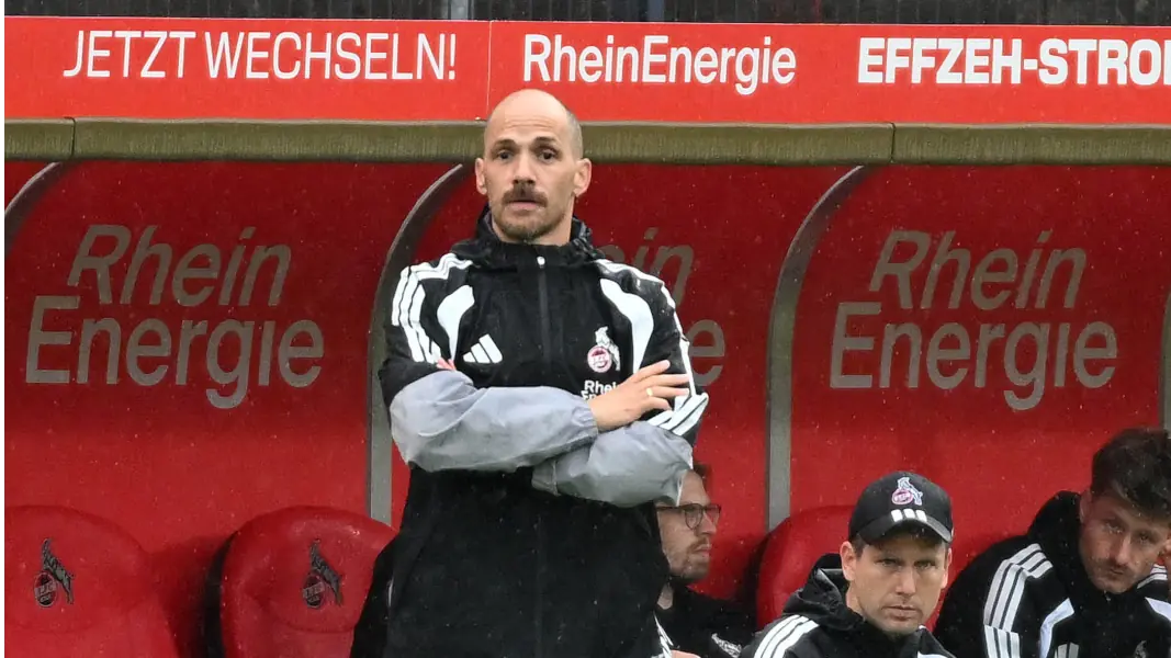U21-Trainer Manuel Hartmann beim 1:2 gegen Bergisch Gladbach. (Foto: IMAGO / Jan Huebner)
