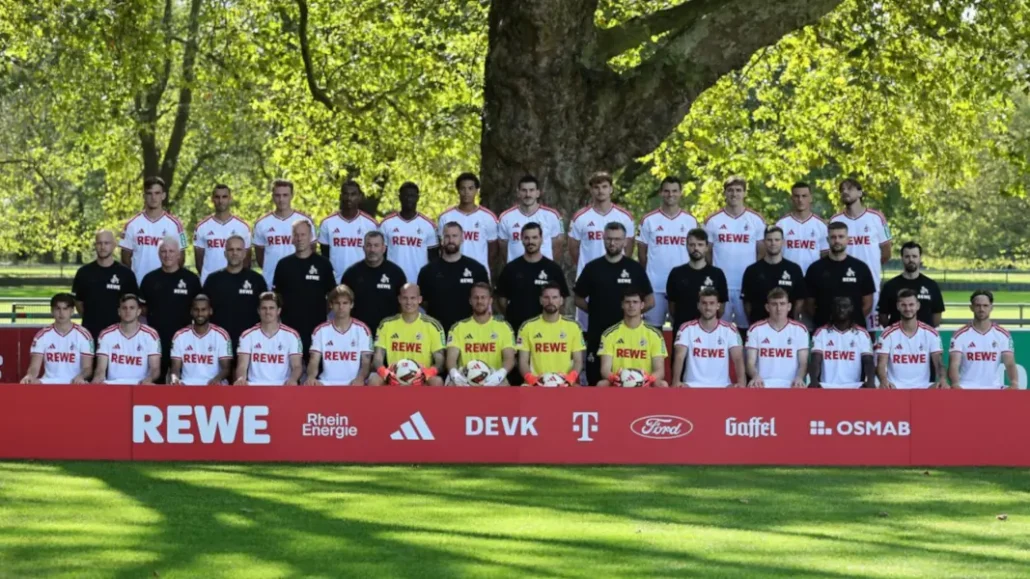 Das neue Mannschaftsfoto des 1. FC Köln mit allen Neuzugängen. Marius Bülter fehlte aus privaten Gründen. (Foto: Bucco)