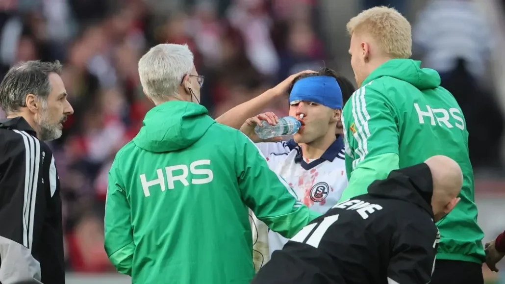 Die medizinische Abteilung des 1. FC Köln half bei der Behandlung von El-Faouzi und Gosens mit. (Foto: Bucco)