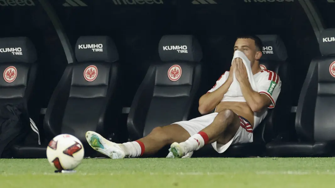 Said El Mala nach seiner Auswechslung in Frankfurt. (Foto: IMAGO / HMB-Media)