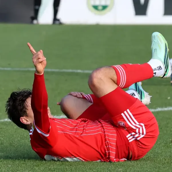 Zwei Verletzte gegen Schalke: Jungprofi schon wieder der Pechvogel!