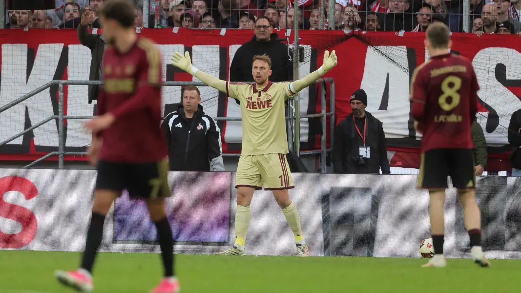 Marvin Schwäbe hielt seinen Kasten gegen Schalke erstmals in dieser Saison sauber. (Foto: Bucco)
