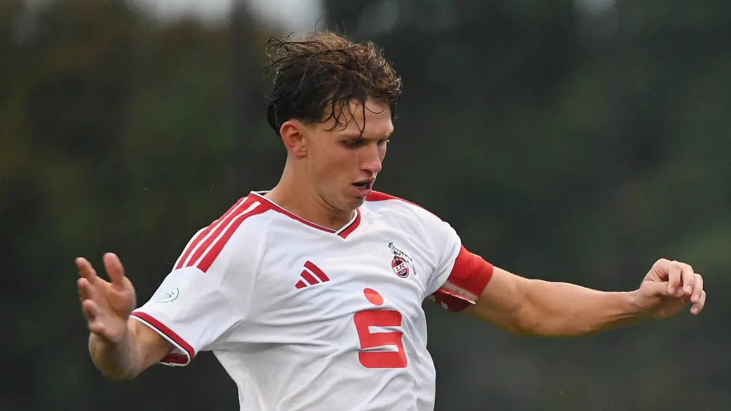 Co-Kapitän Lennard Völp traf beim Sieg der U19 gegen Mainz zum zwischenzeitlichen 2:1. (Foto: IMAGO / Jan Huebner)
